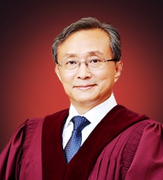 유남석 전 헌법재판관 사진